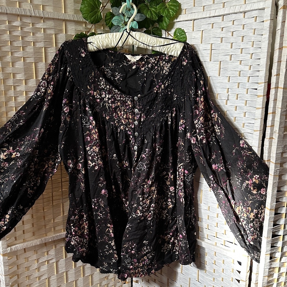 Terra & Sky Black Floral Blouse